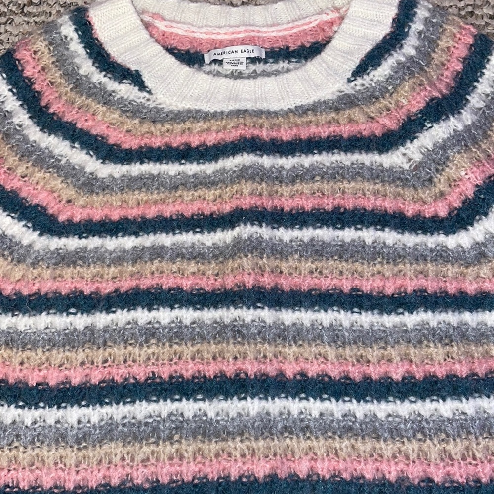 American Eagle Sweater